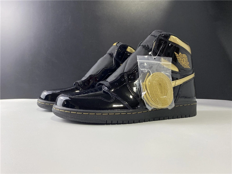 Air Jordan 1 High OG   555088-032