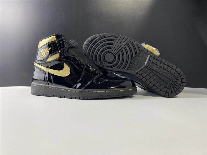 Air Jordan 1 High OG   555088-032