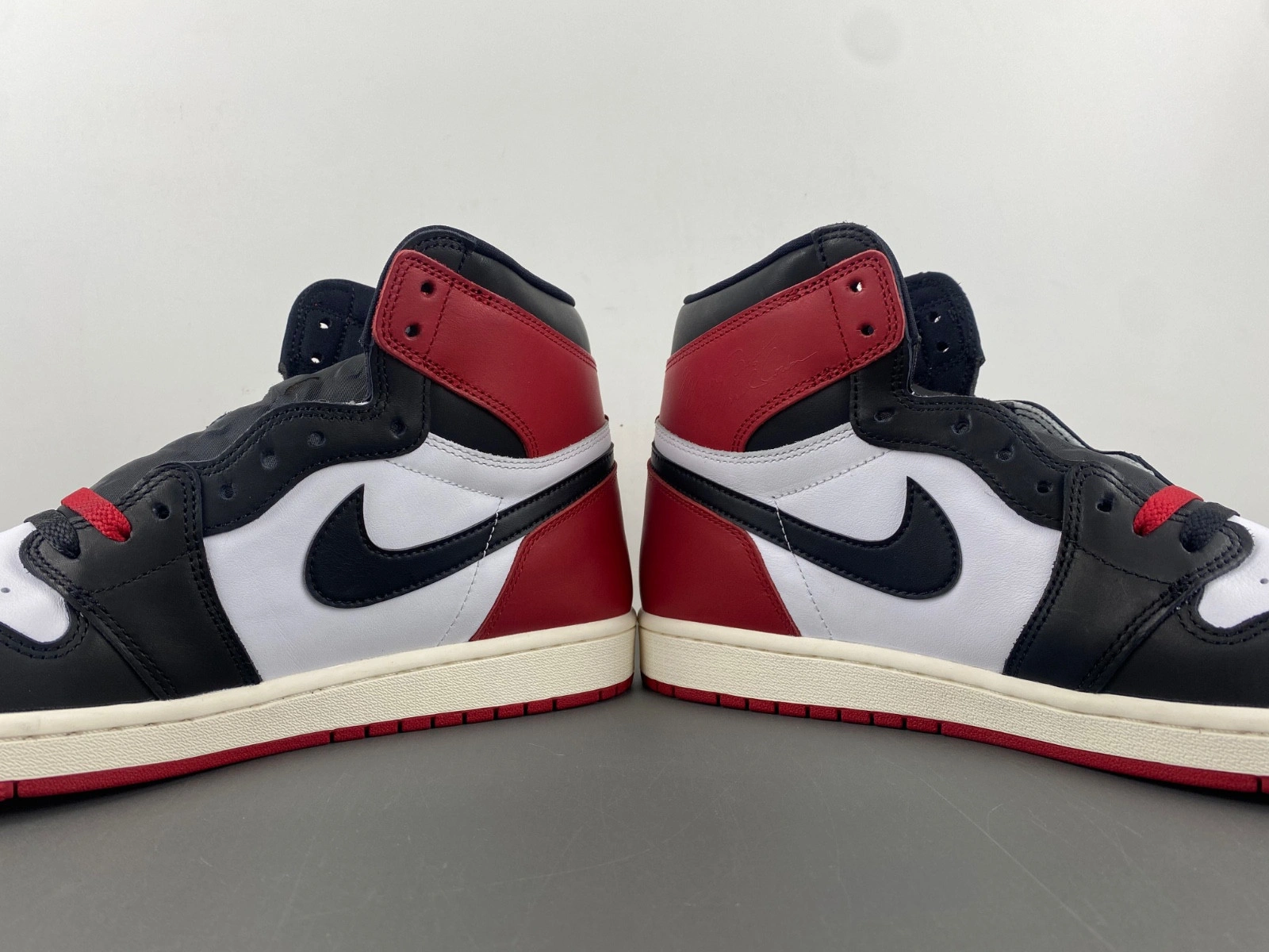 Air Jordan 1 High OG Black Toe Reimagined DZ5485-106
