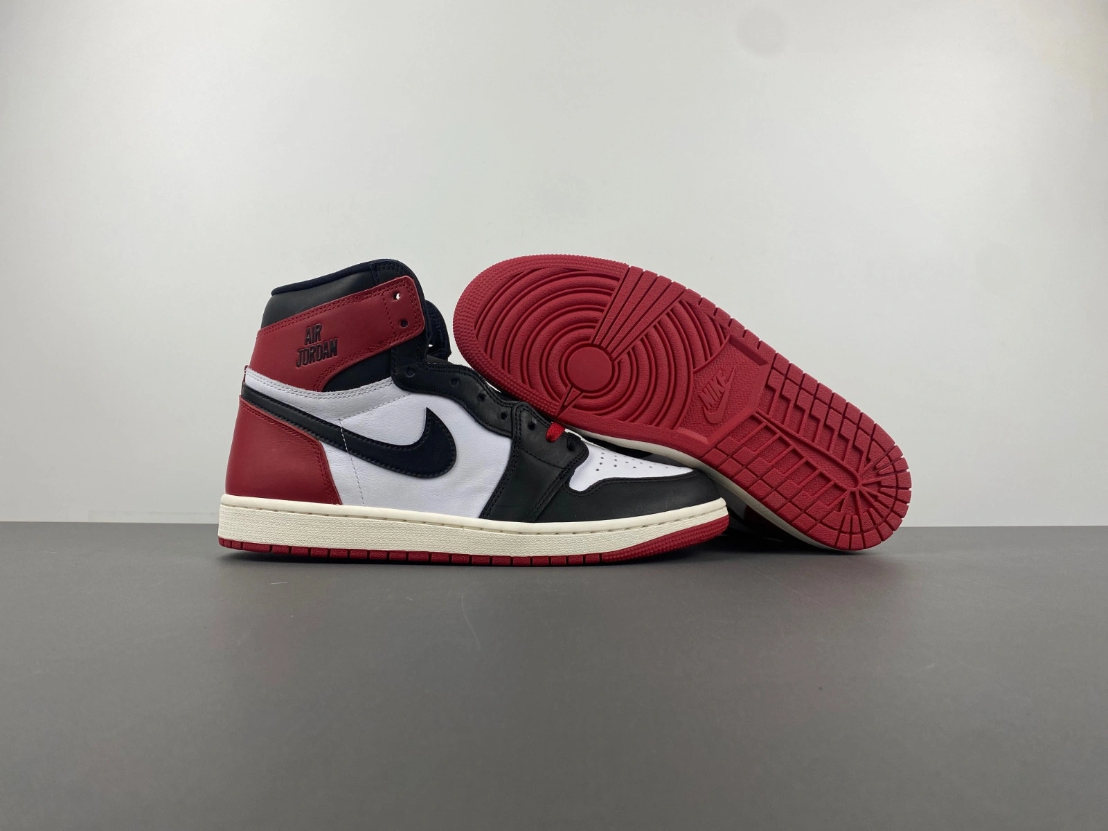 Air Jordan 1 High OG Black Toe Reimagined DZ5485-106