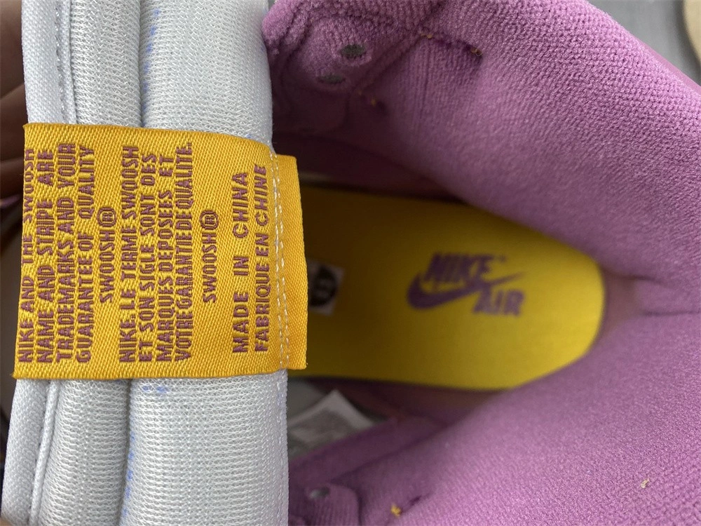 Air Jordan 1 High OG “Brotherhood”   555088-706
