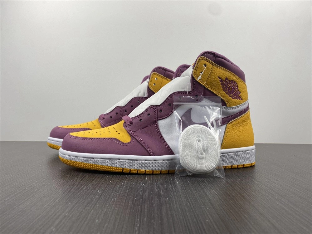 Air Jordan 1 High OG “Brotherhood”   555088-706