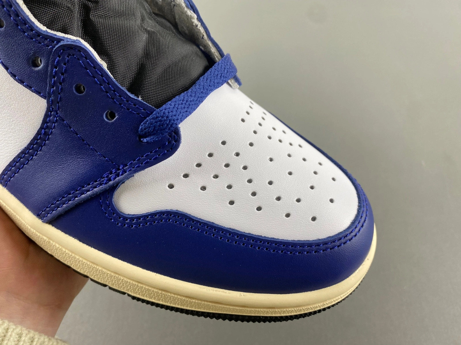 Air Jordan 1 High OG Rare Air Deep Royal Blue DZ5485-100