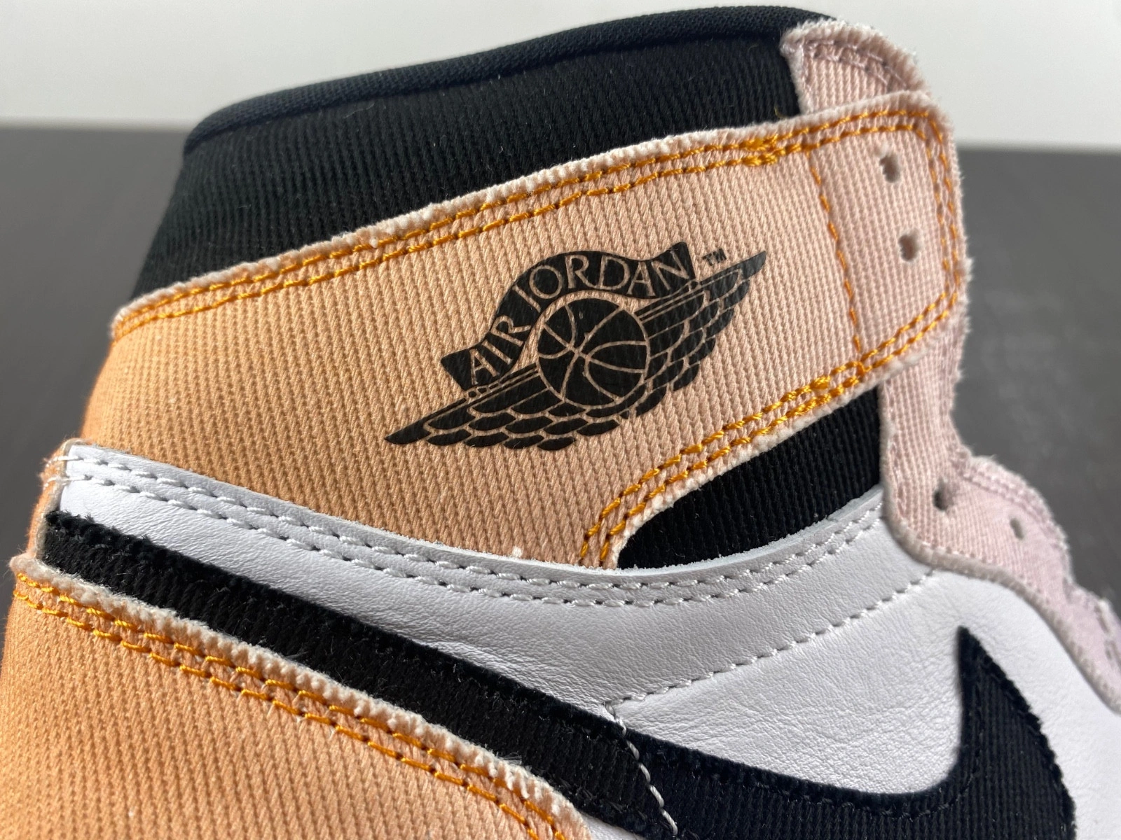 Air Jordan 1 High OG 