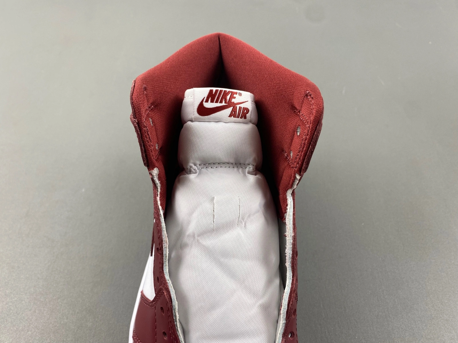 Air Jordan 1 High OG Team Red DZ5485-160