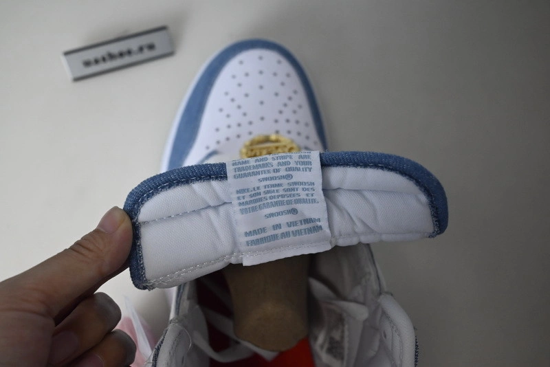 Air Jordan 1 High OG WMNS Denim DM9036-104