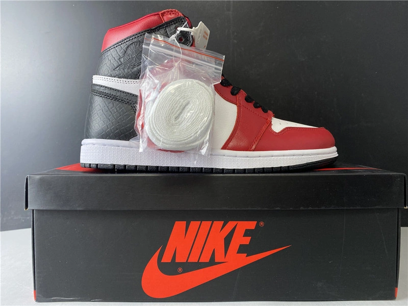 Air Jordan 1 High OG WMNS “Satin Snake”   CD0461-601