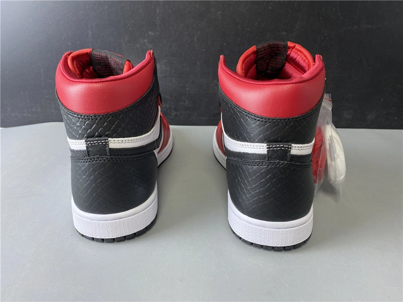 Air Jordan 1 High OG WMNS “Satin Snake”   CD0461-601