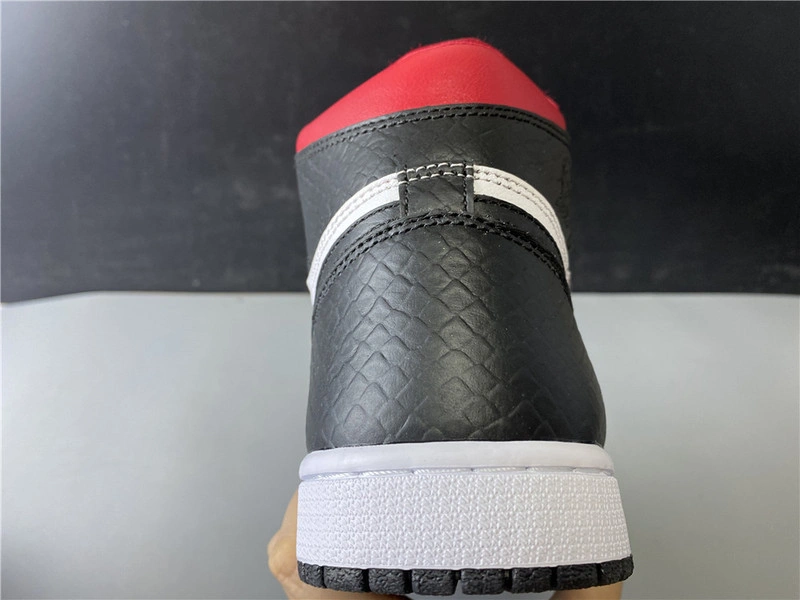 Air Jordan 1 High OG WMNS “Satin Snake”   CD0461-601
