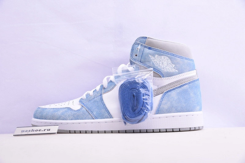 Air Jordan 1“ Hype Royal”  555088-402