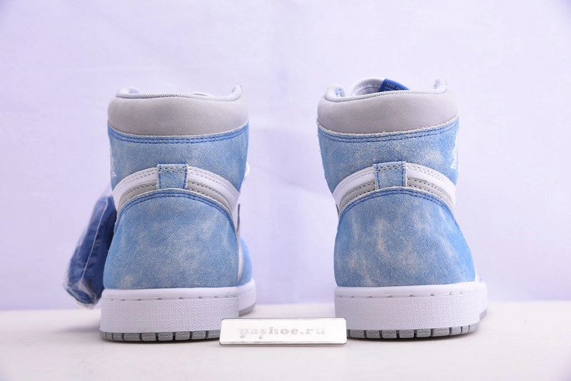 Air Jordan 1“ Hype Royal”  555088-402