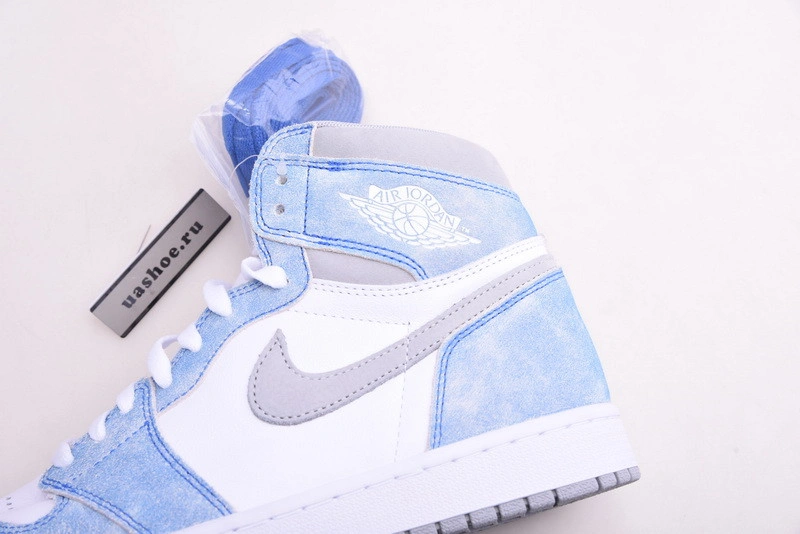 Air Jordan 1“ Hype Royal”  555088-402
