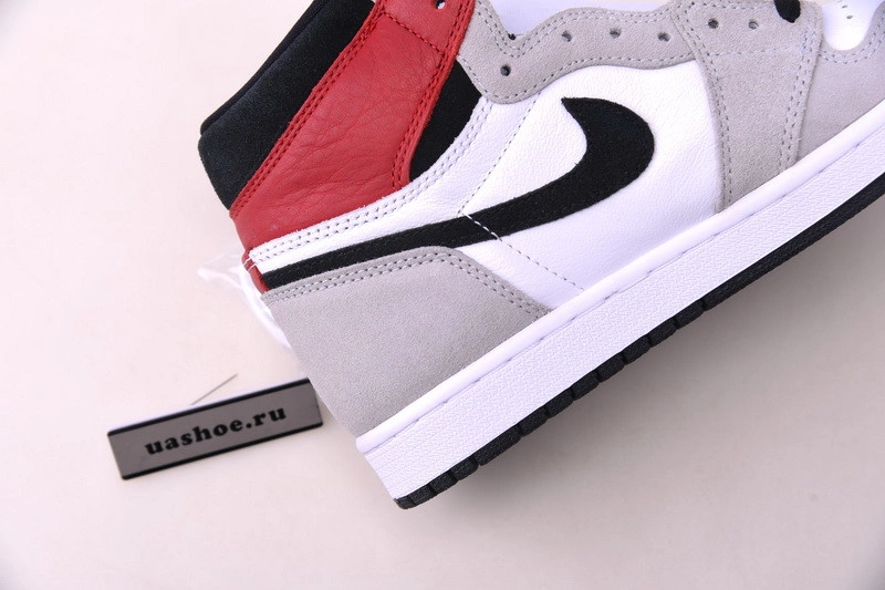 Air Jordan 1 “Light Smoke Grey”  555088-126