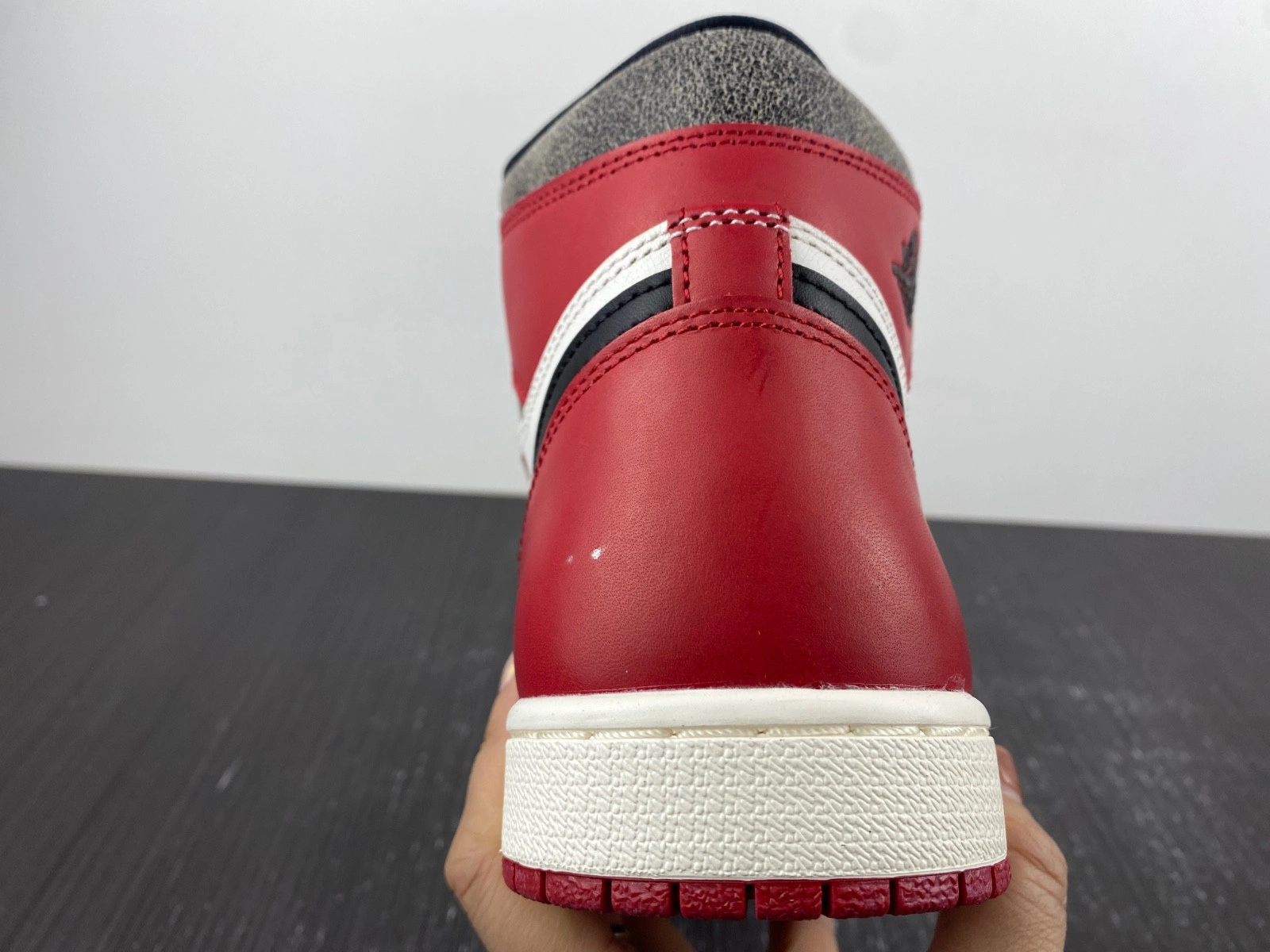 Air Jordan 1 Lost And Found DZ5485-612