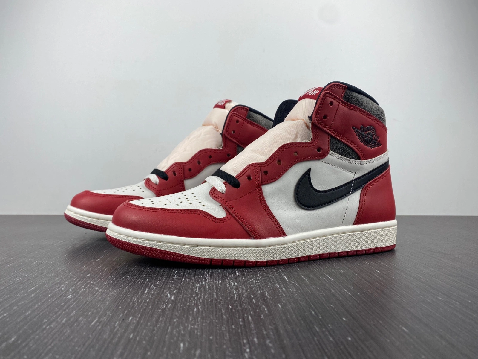Air Jordan 1 Lost And Found DZ5485-612