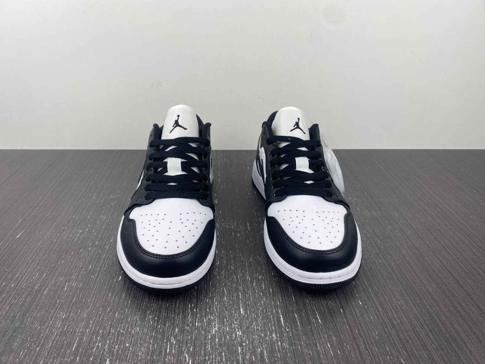 Air Jordan 1 Low Black White DC0774-101
