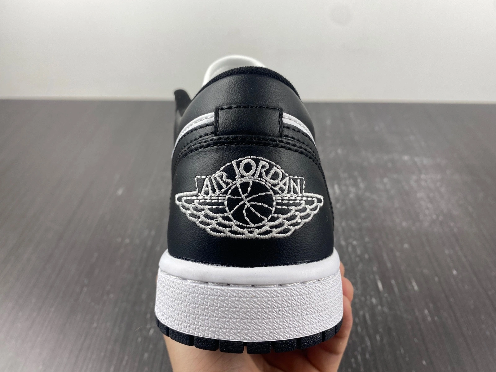 Air Jordan 1 Low Black White DC0774-101