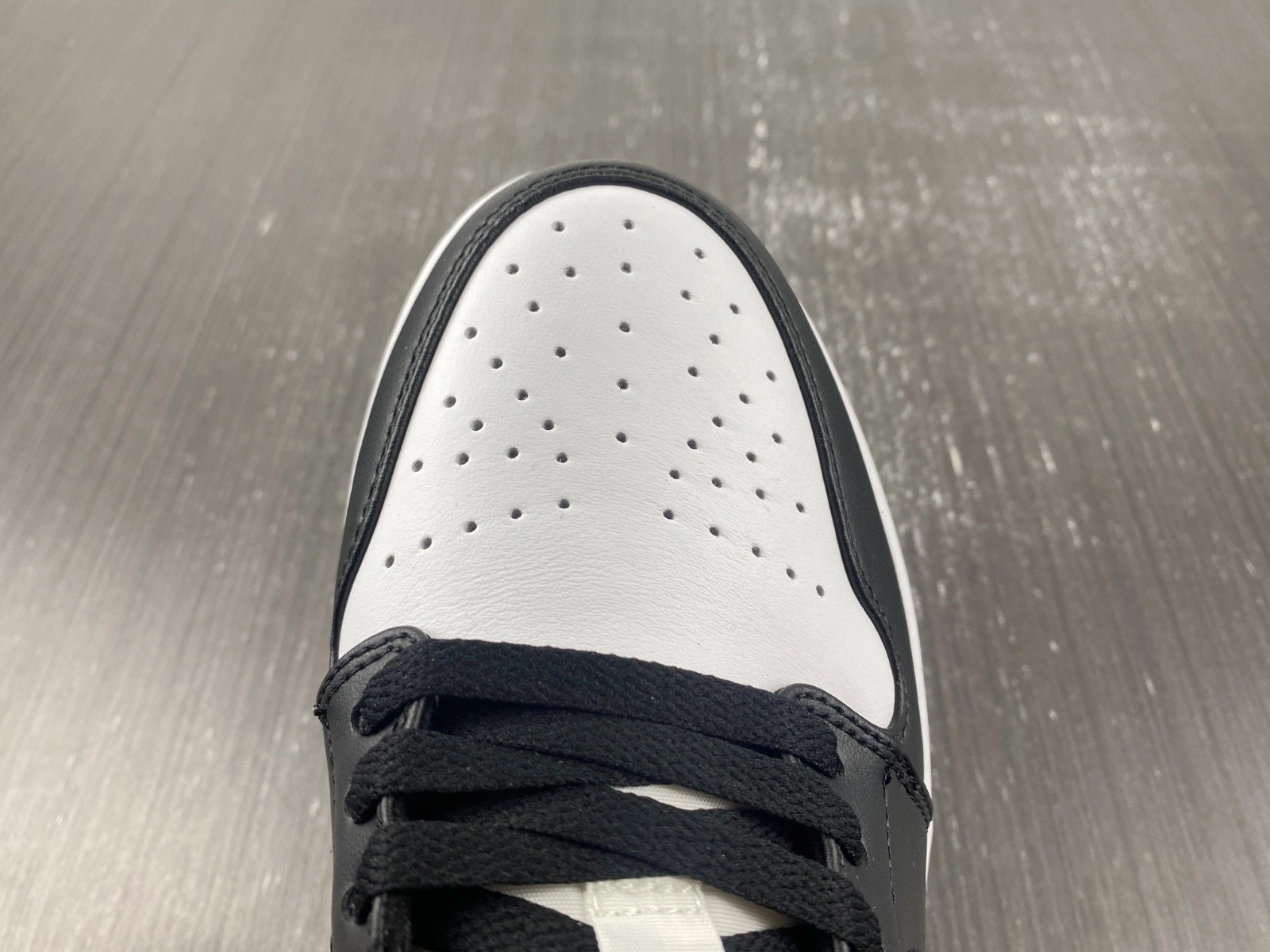 Air Jordan 1 Low Black White DC0774-101