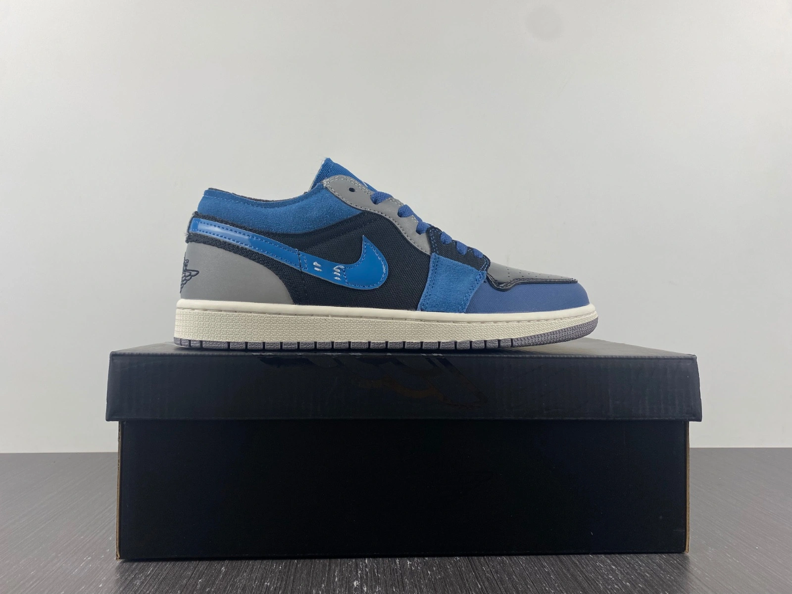 Air Jordan 1 Low Craft Navy DR8867-400