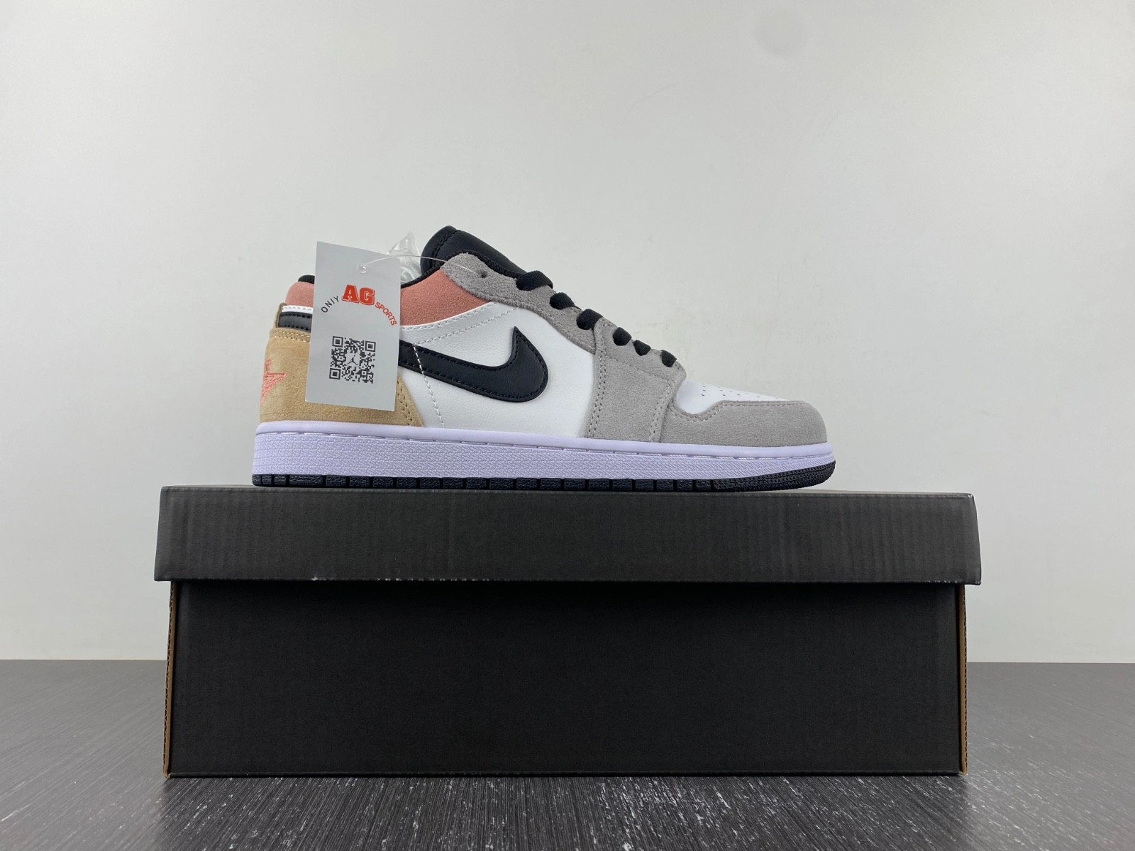 Air Jordan 1 Low 