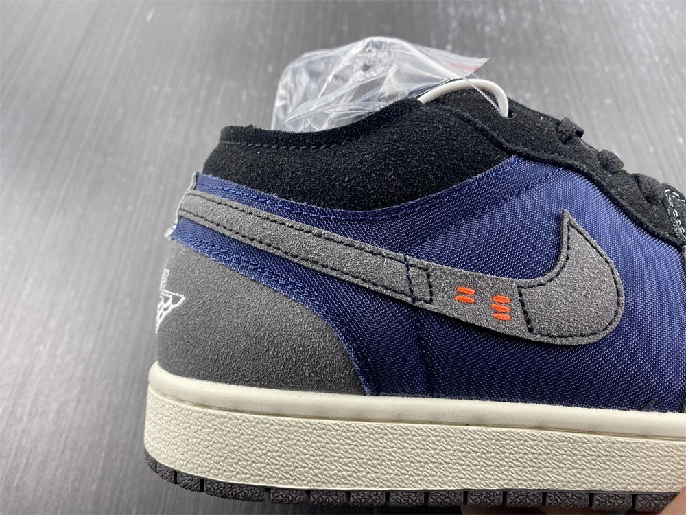 Air Jordan 1 Low 