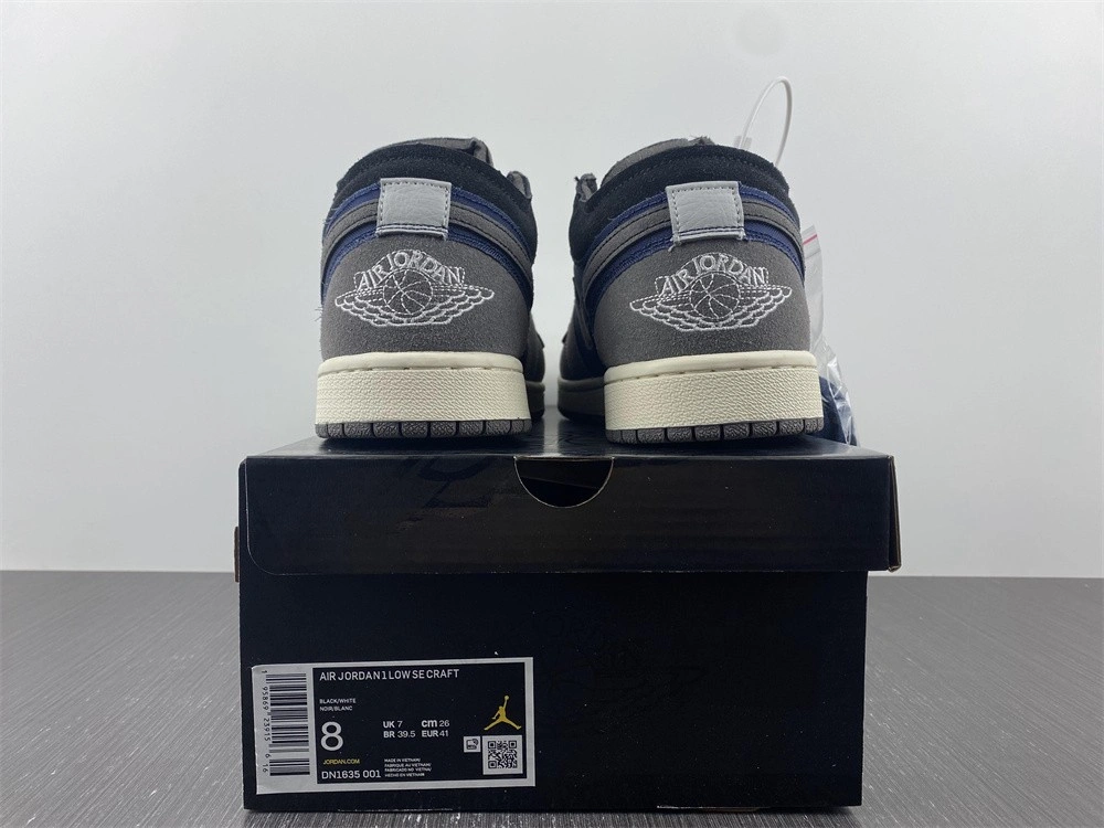 Air Jordan 1 Low 