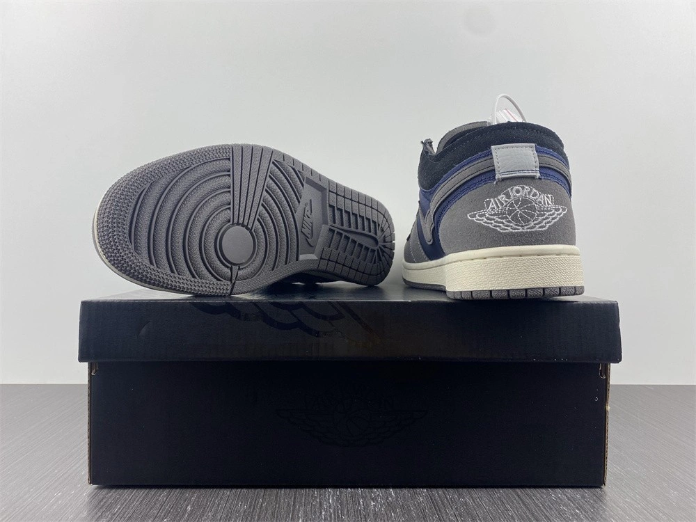 Air Jordan 1 Low 