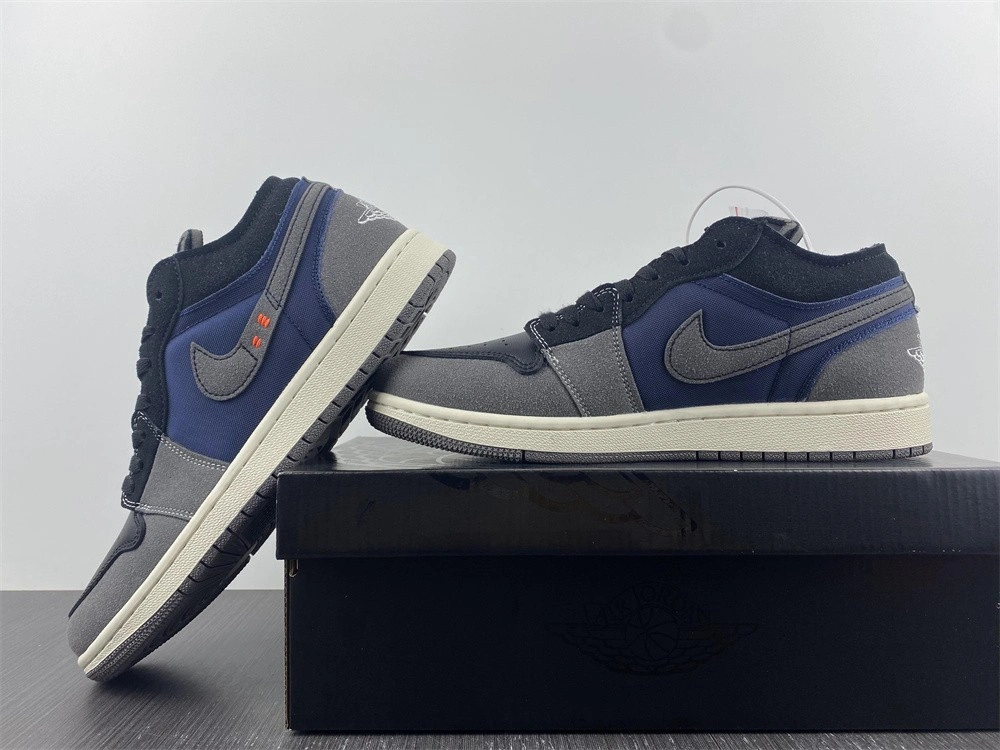 Air Jordan 1 Low 