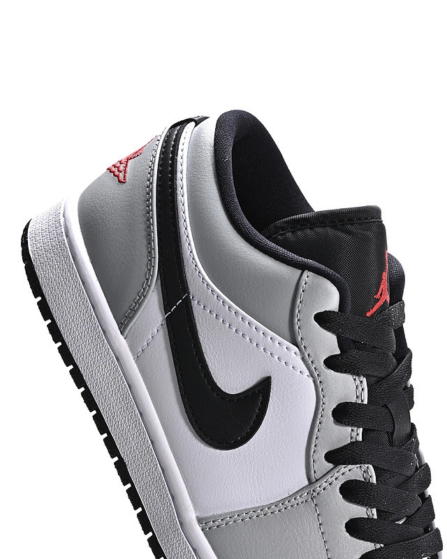 Air Jordan 1 Low “Light Smoke Grey”   553558-030