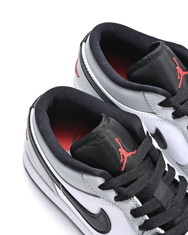 Air Jordan 1 Low “Light Smoke Grey”   553558-030