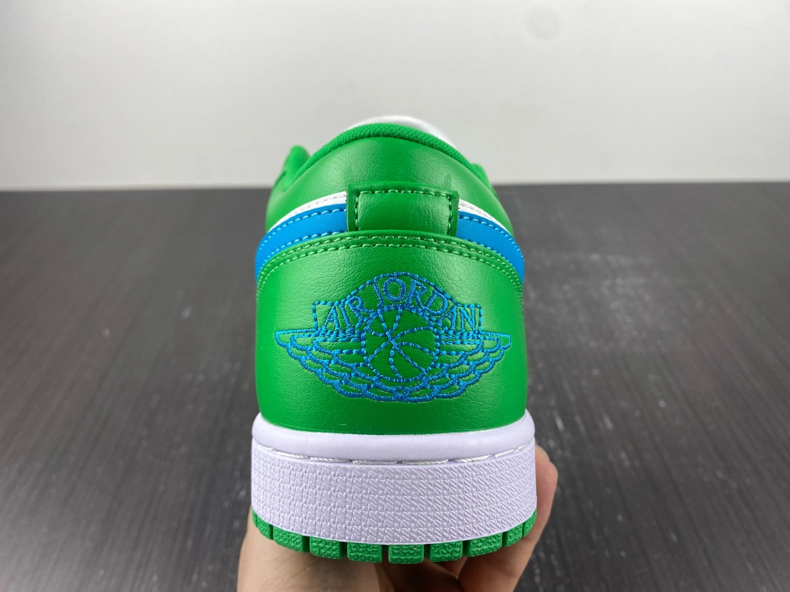 Air Jordan 1 Low 