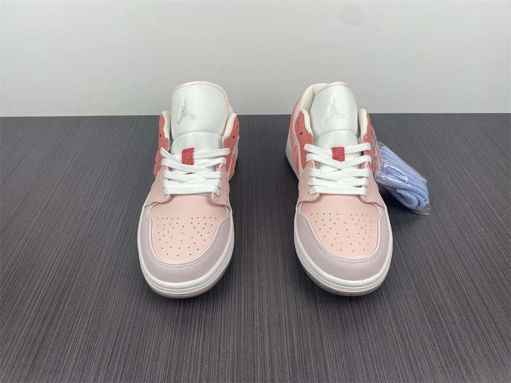 Air Jordan 1 Low Mighty Swooshers DM5443-666