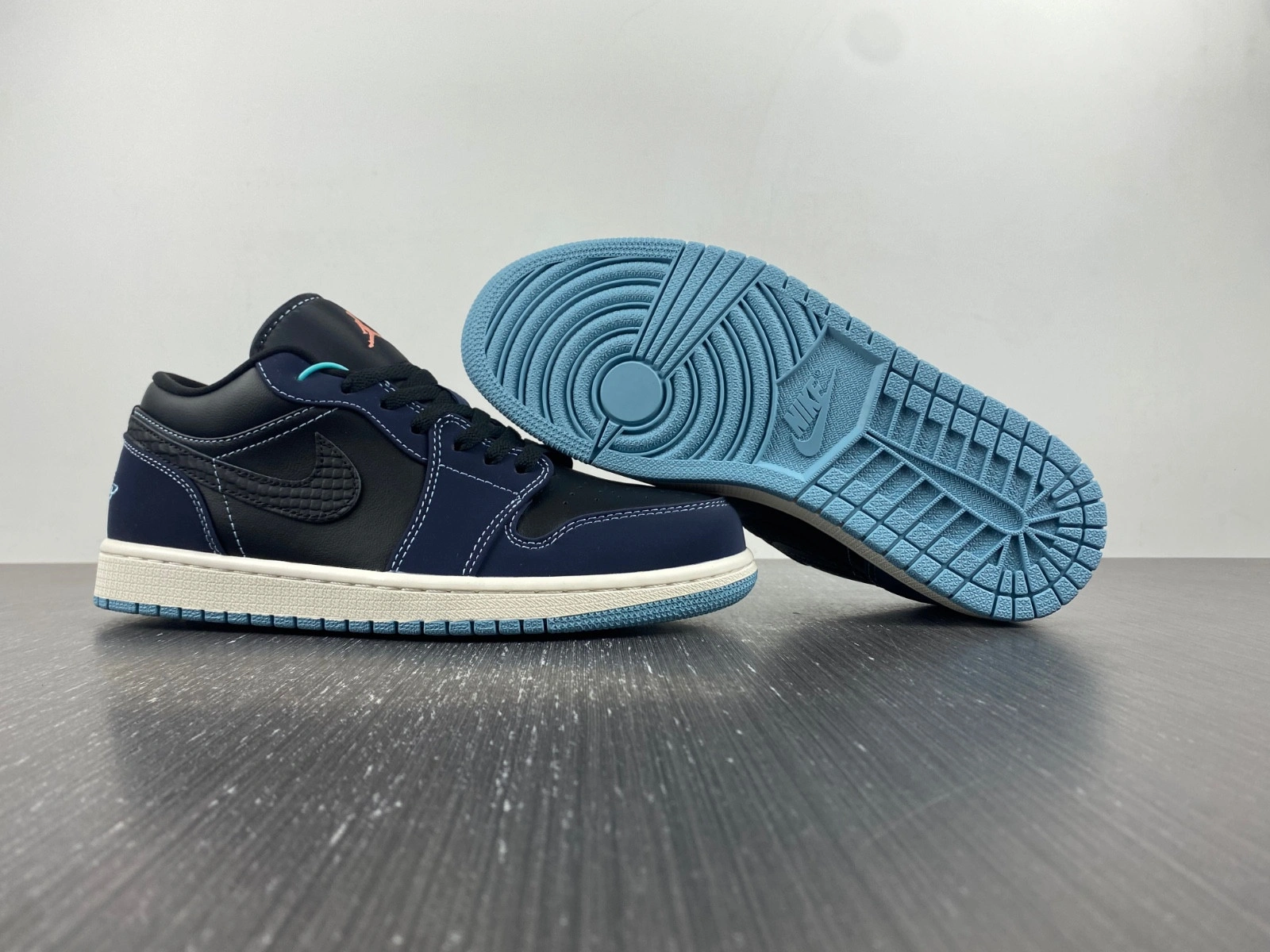 Air Jordan 1 Low Navy Black Snakeskin FJ5478-010