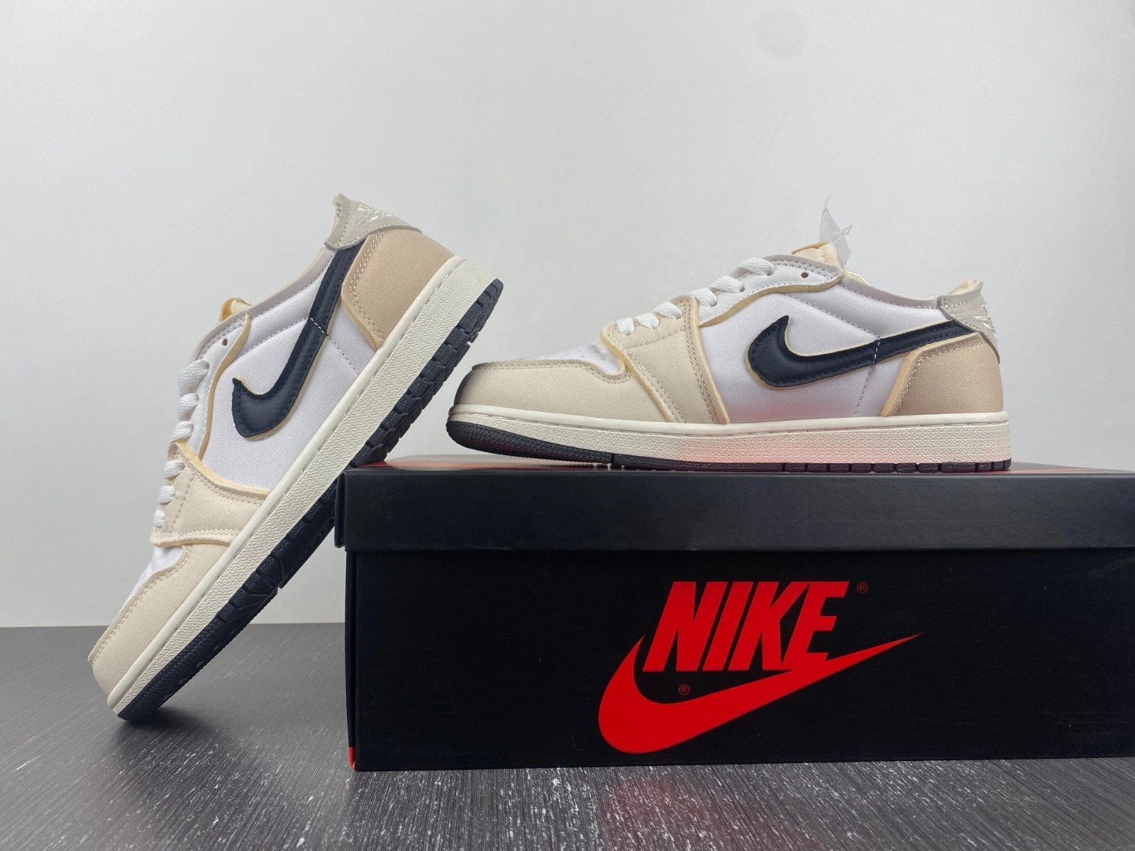 Air Jordan 1 Low OG EX 