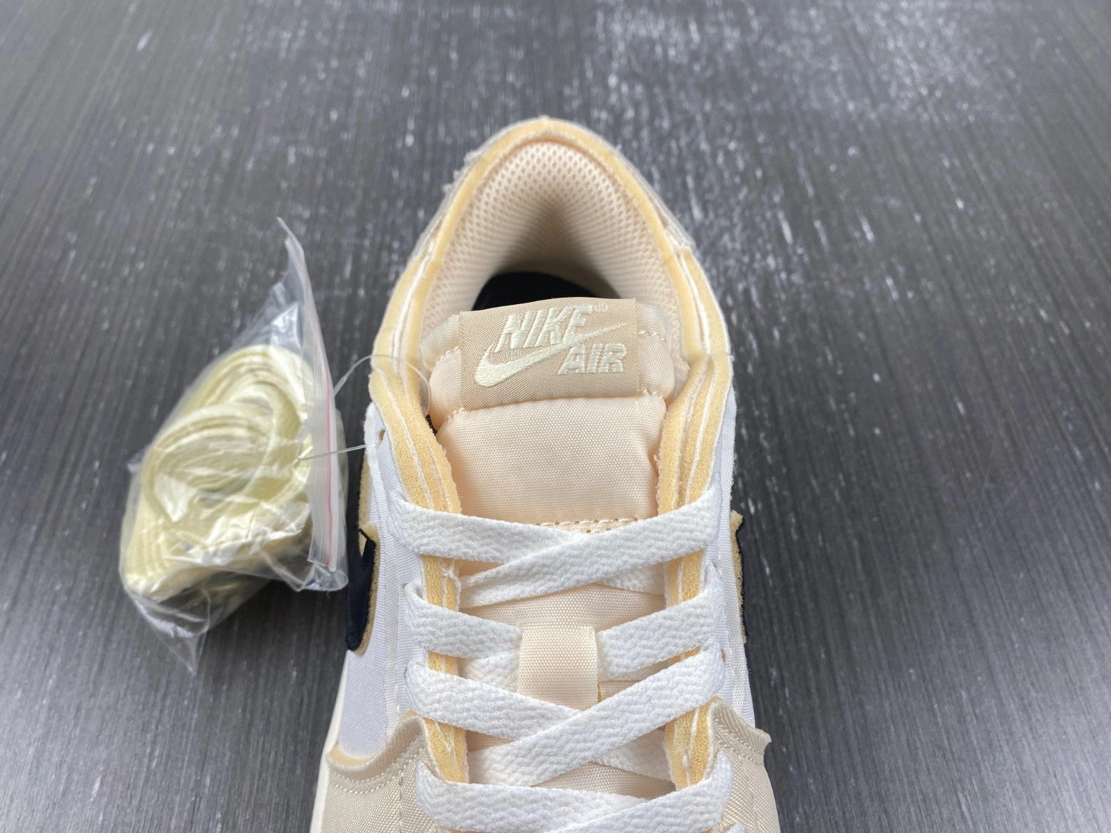 Air Jordan 1 Low OG EX 