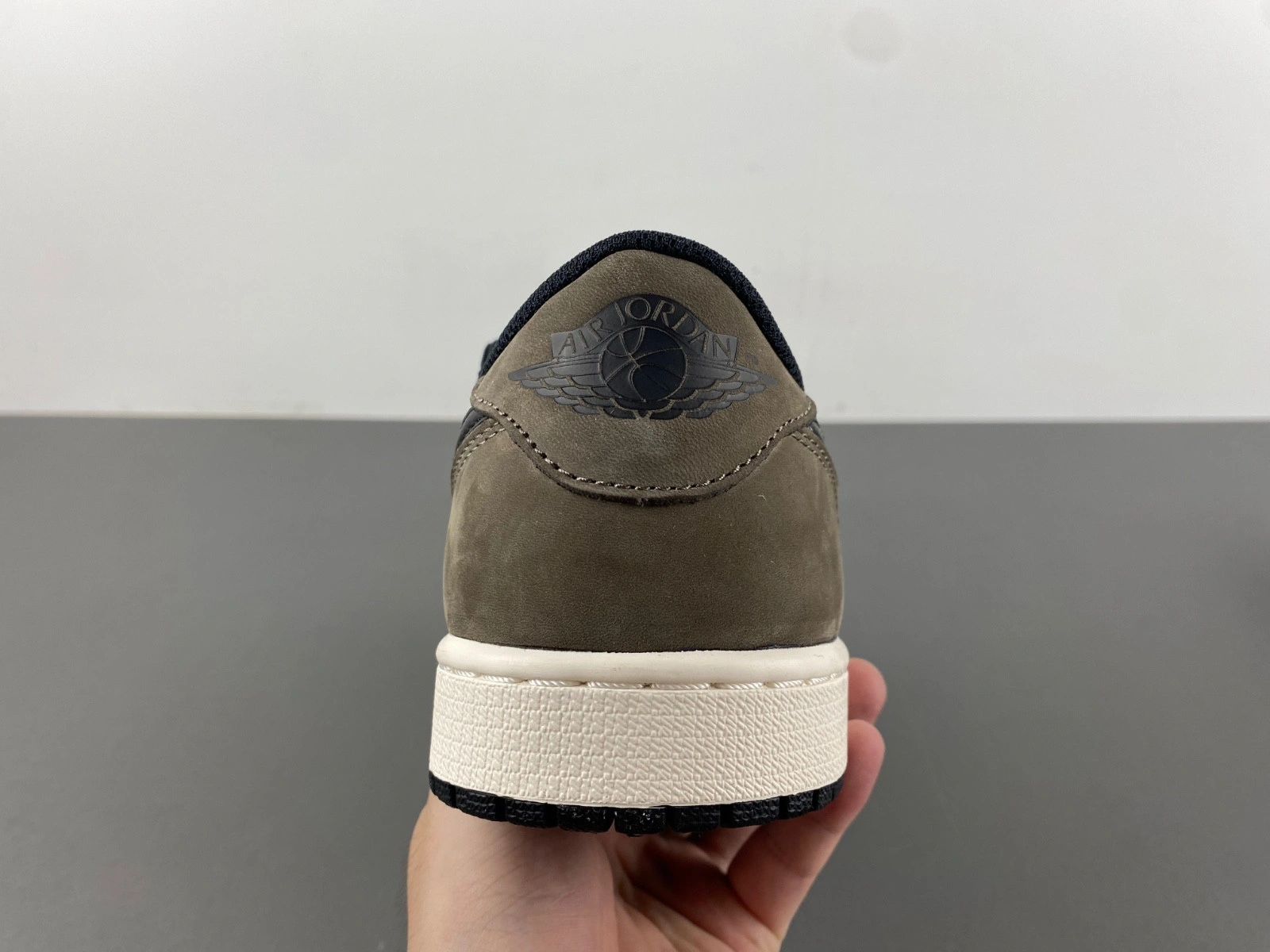 Air Jordan 1 Low OG Mocha Palomino CZ0790-102