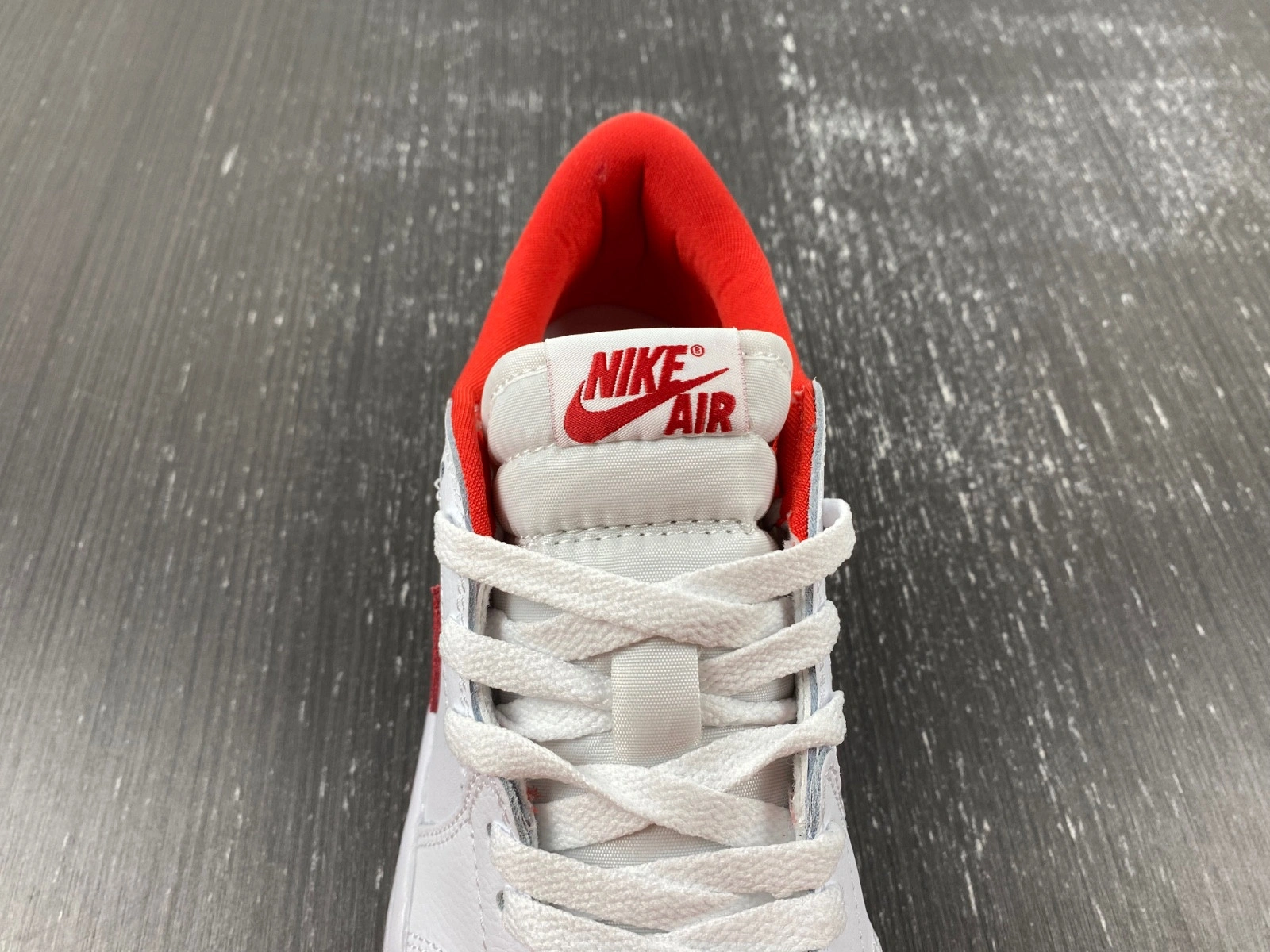 Air Jordan 1 Low OG University Red CZ0790-161