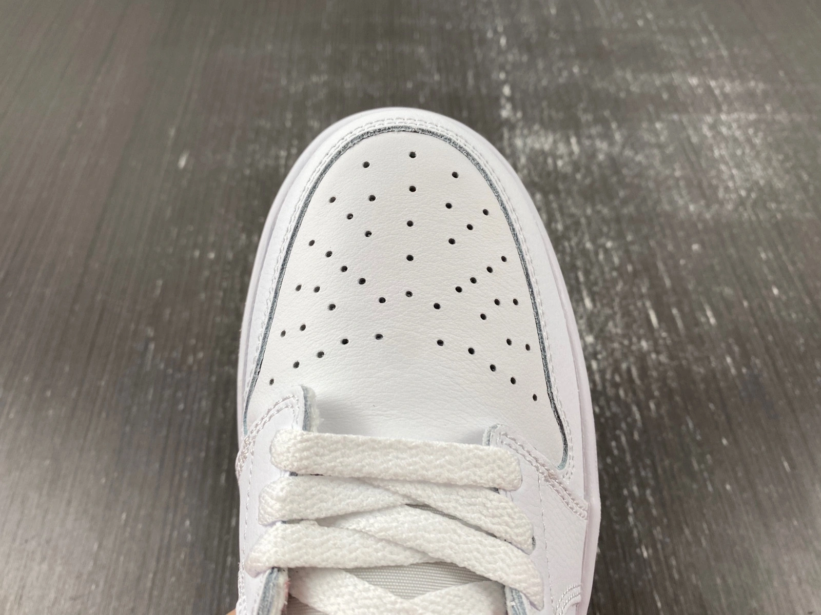 Air Jordan 1 Low OG University Red CZ0790-161