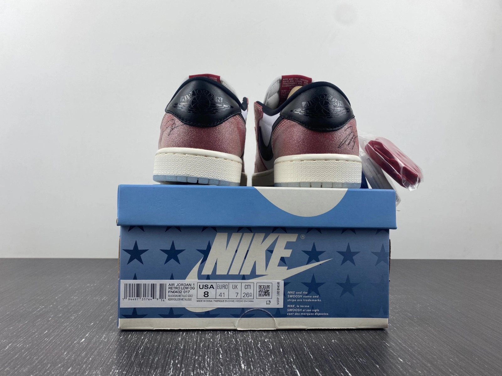Air Jordan 1 Low OG x Trophy Room 'Red Black' FN0432-017