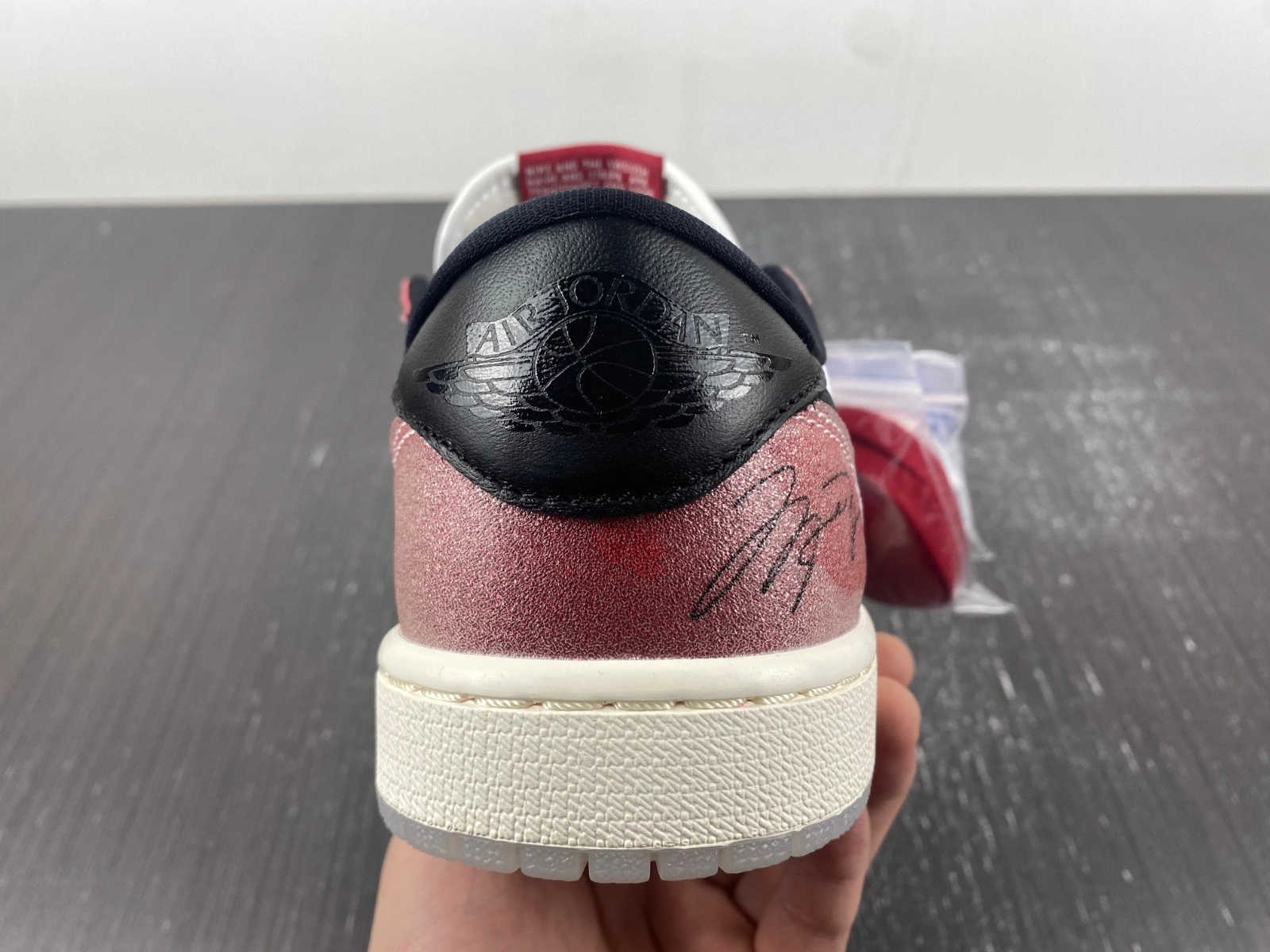 Air Jordan 1 Low OG x Trophy Room 'Red Black' FN0432-017