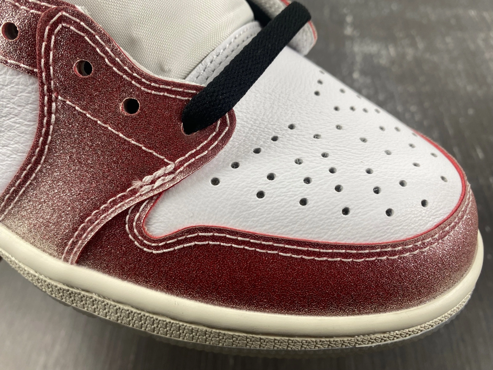 Air Jordan 1 Low OG x Trophy Room 'Red Black' FN0432-017