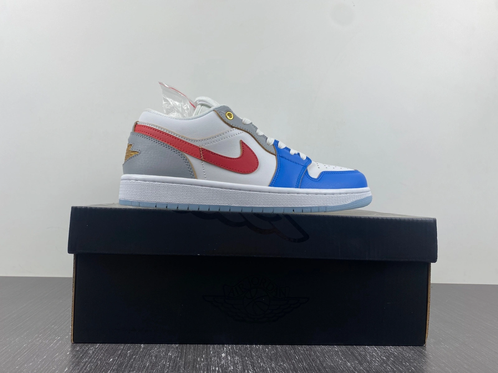 Air Jordan 1 Low 