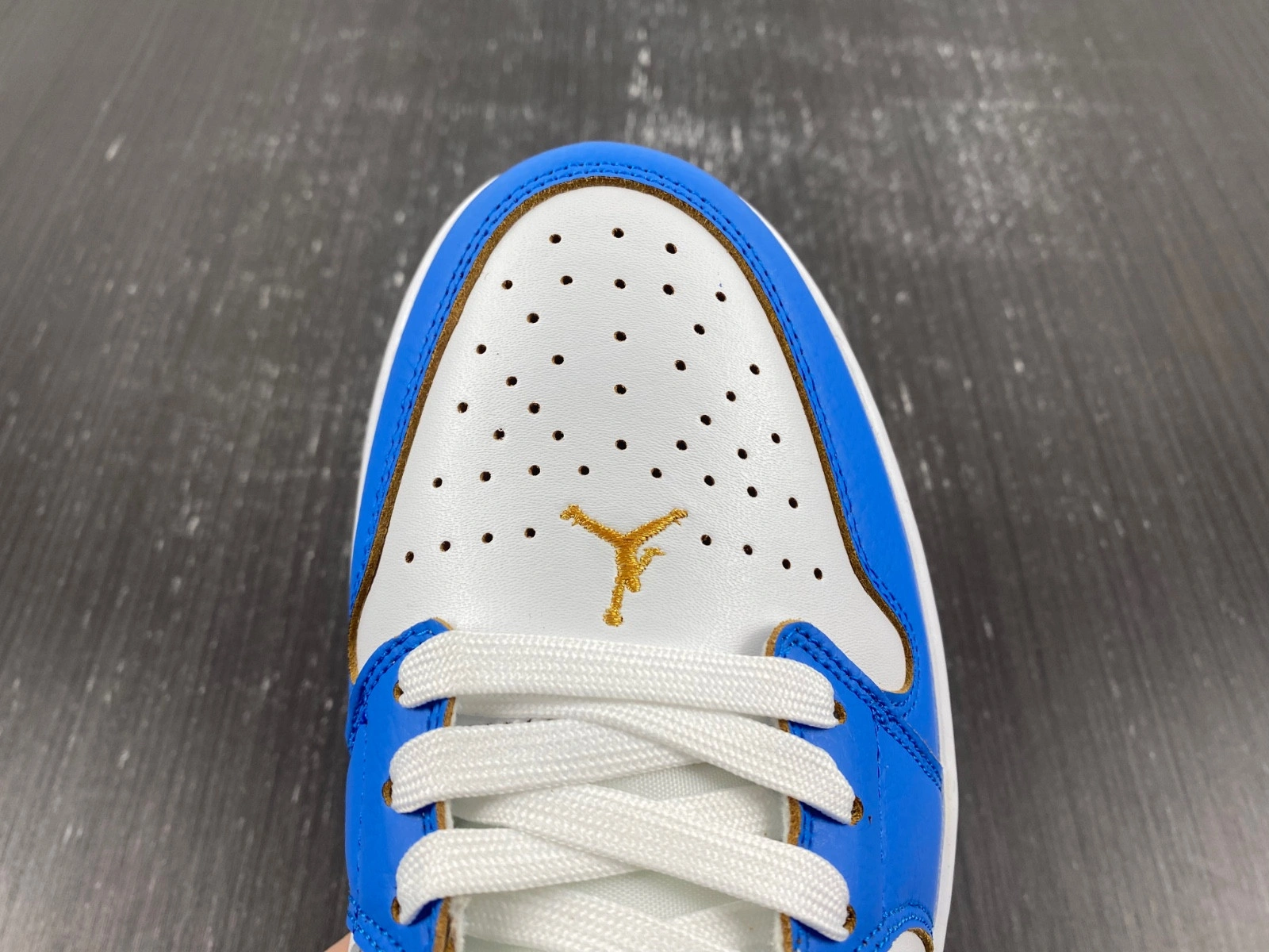 Air Jordan 1 Low 