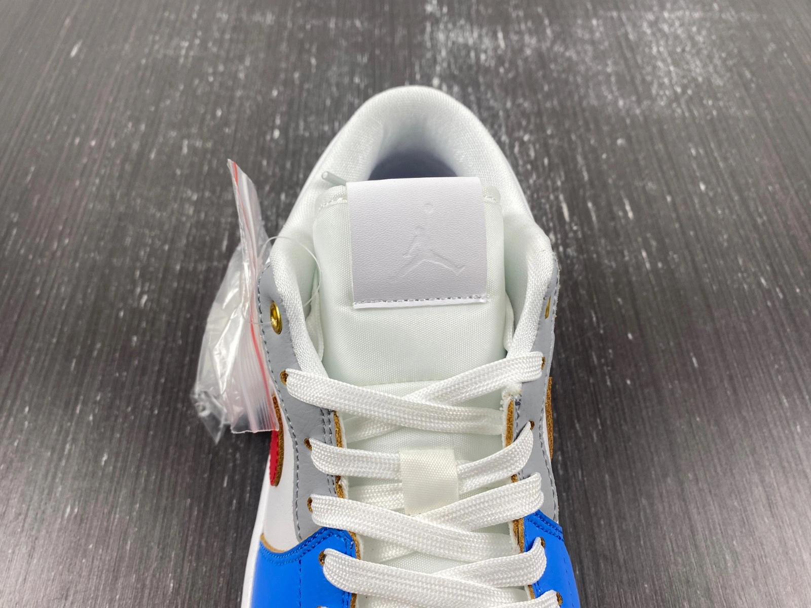 Air Jordan 1 Low 