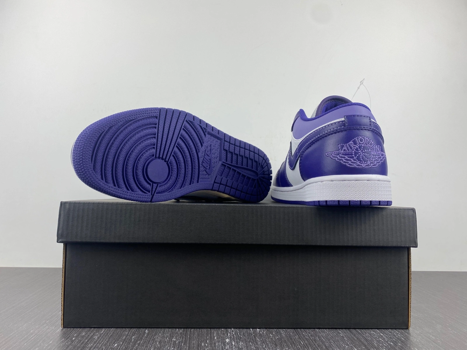 Air Jordan 1 Low 