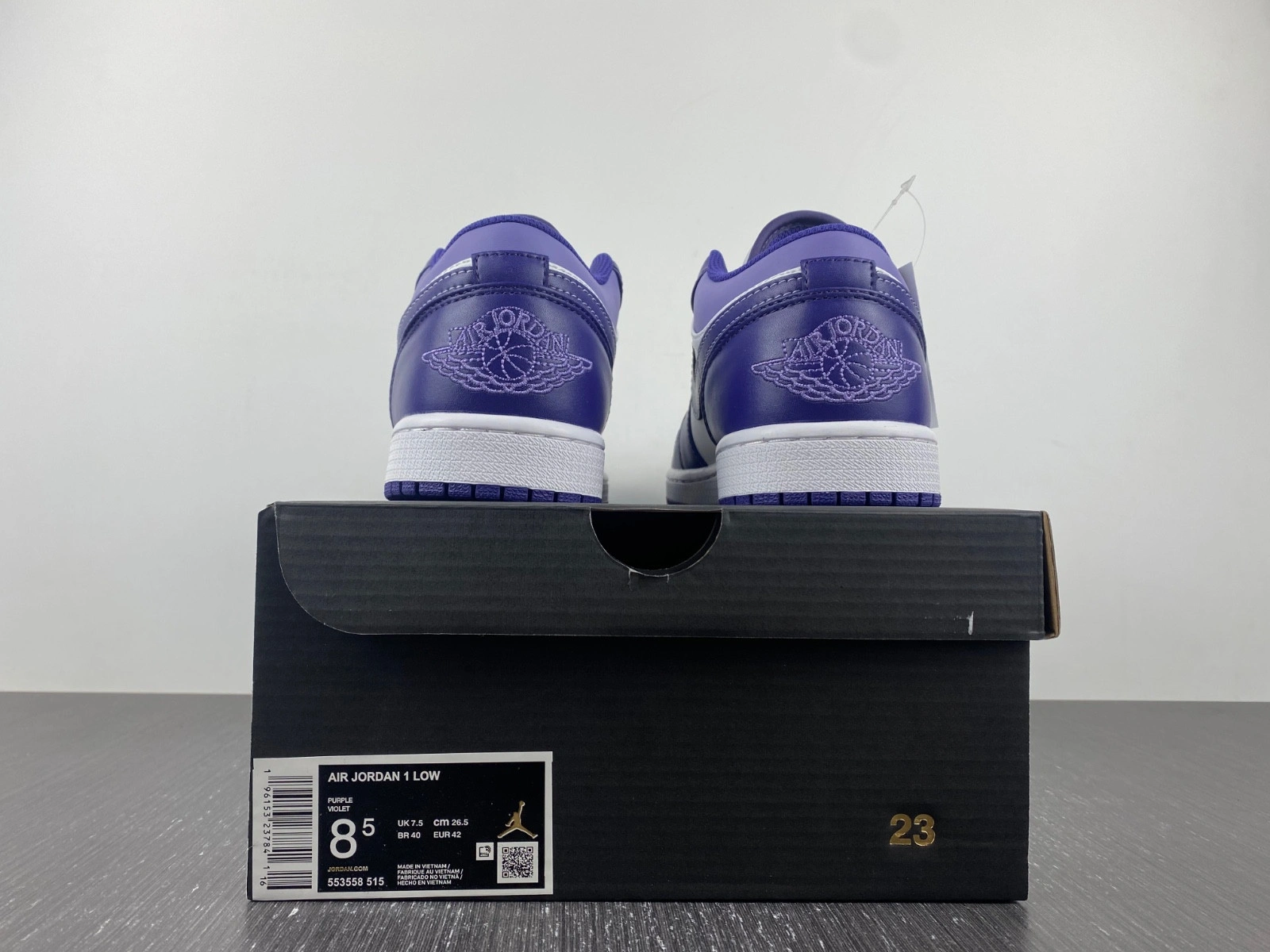 Air Jordan 1 Low 