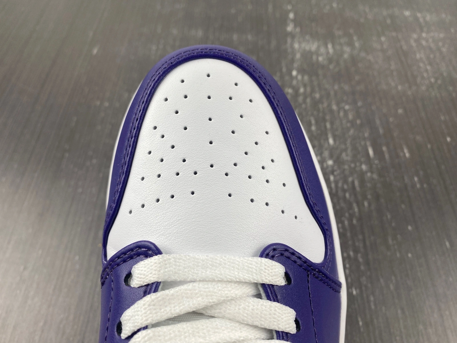 Air Jordan 1 Low 