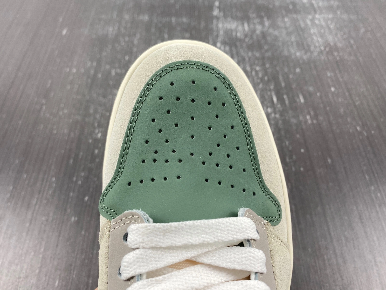 Air Jordan 1 Low SE Craft 