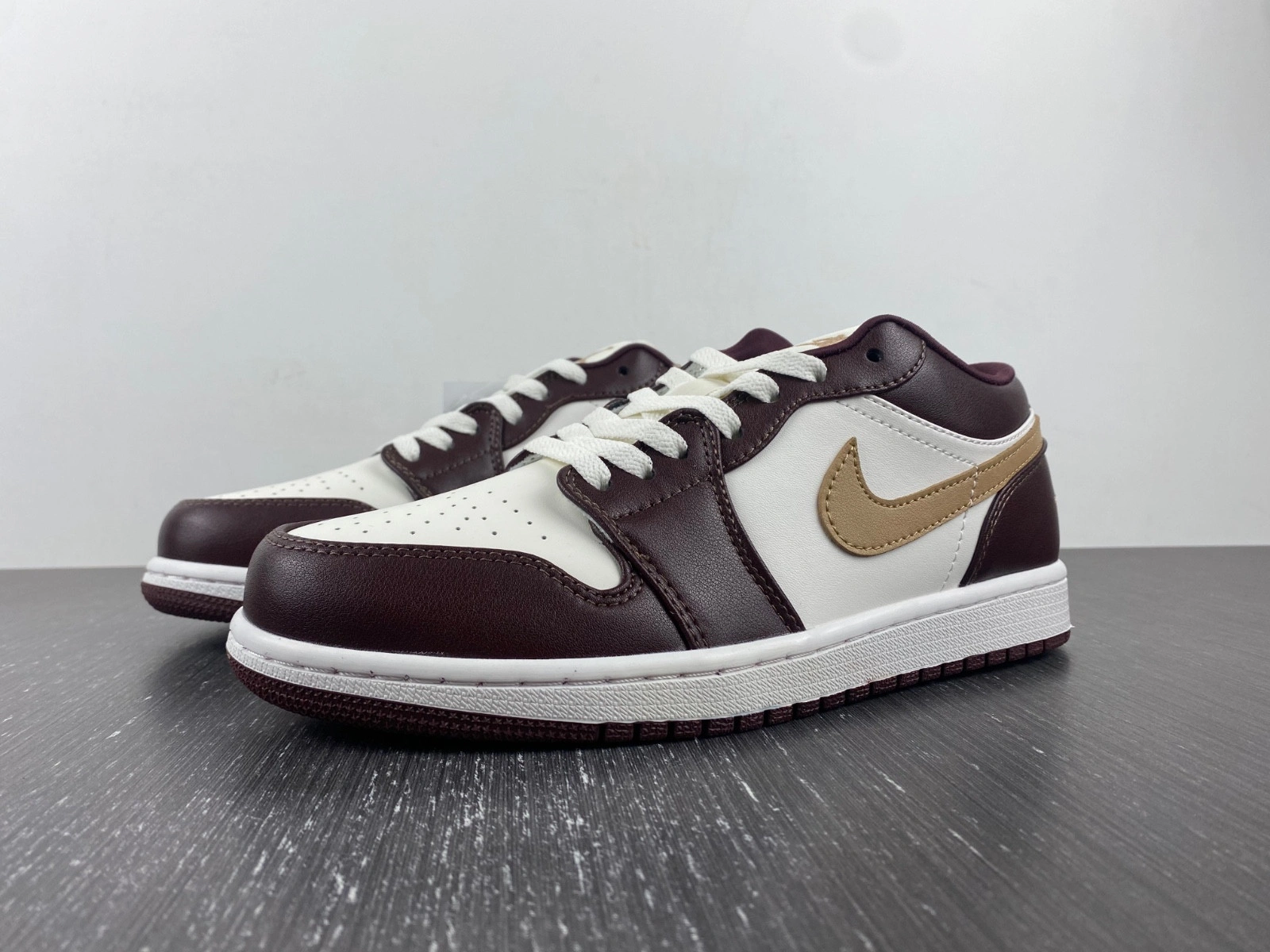 Air Jordan 1 Low Sail Brown DC0774-200