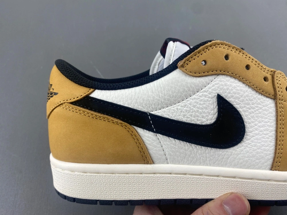 Air Jordan 1 Low 'Sail and Golden Harvest'  CZ0790-107